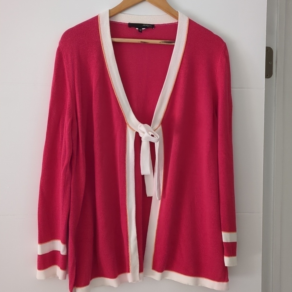 Les Copains made in Italy pink open cardigan with white tie V neckline trim